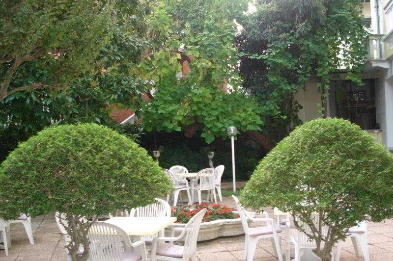Hotel Byron Lido di Venezia Étterem fotó